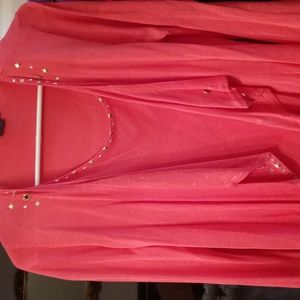 Sweater with sleeveless under shirt